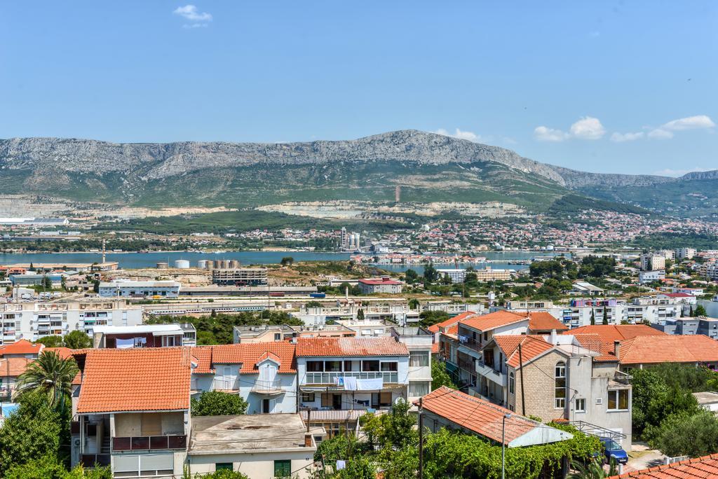 Apartment Noa - Self Check In Split Exterior photo